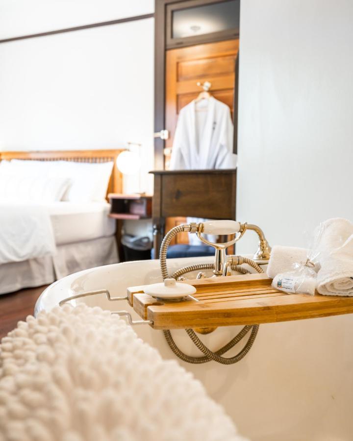 Naramata Inn 외부 사진