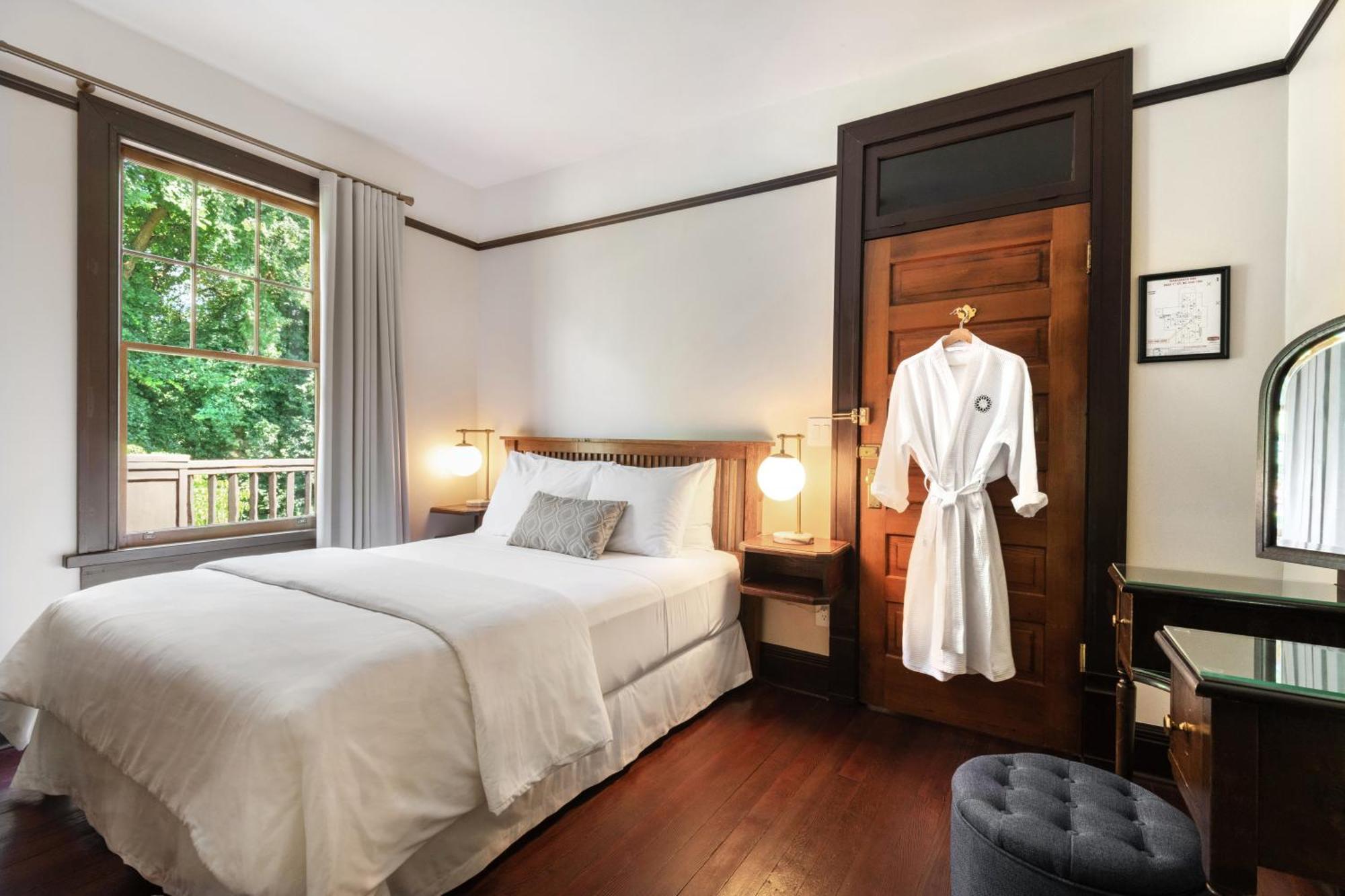 Naramata Inn 외부 사진